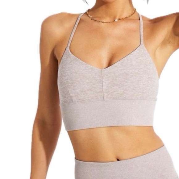 LIKE NEW Alo Yoga Women’s Alosoft Lavish Sports Bra - Picture 5 of 6